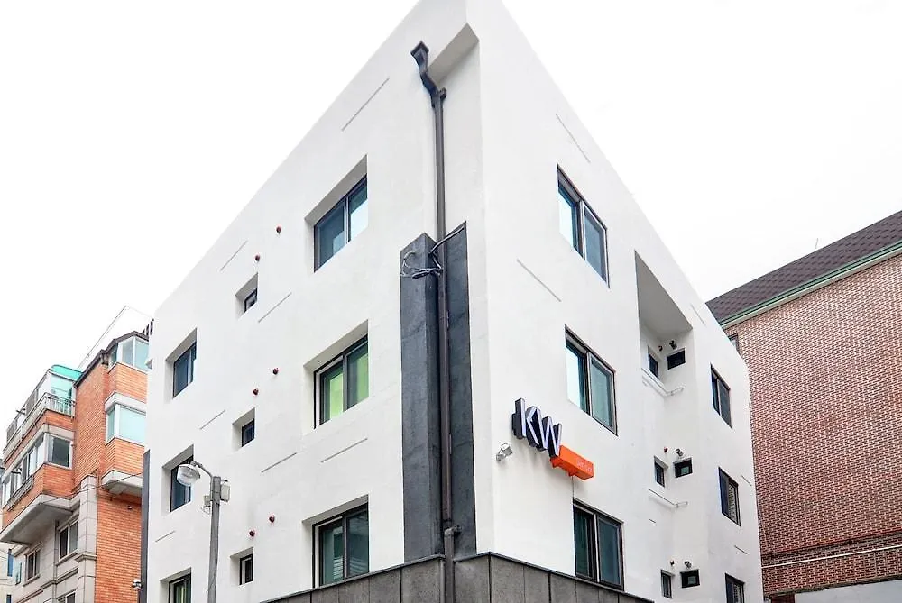 Hostel Kw Sinsa Seoul